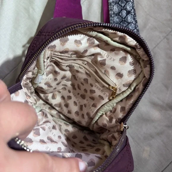 Kedzie Cloud 9 Convertible Quilted Puffer Sling Crossbody Bag burgundy mulberry. - Picture 4 of 8
